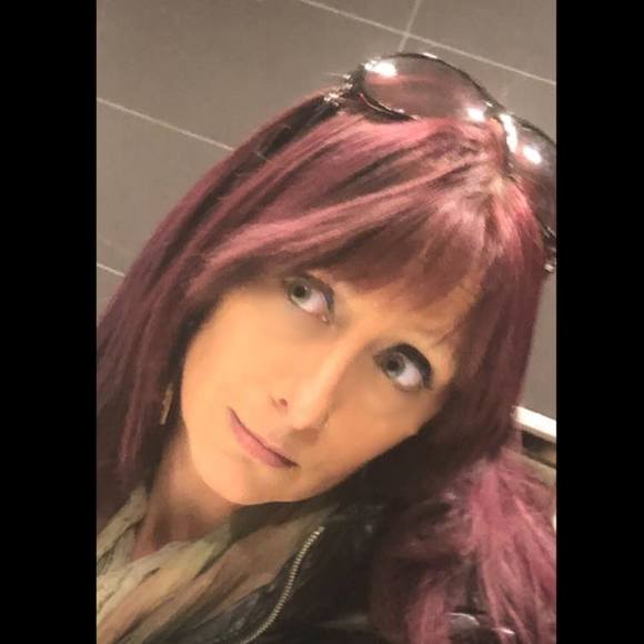 Meet your Posher, Billie - Picture 1 of 1